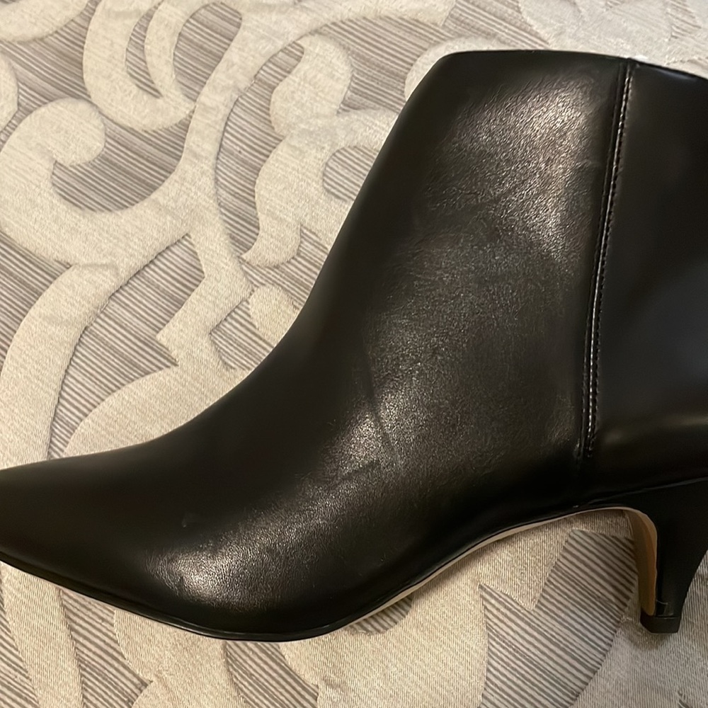 Boots - Picture 4 of 4
